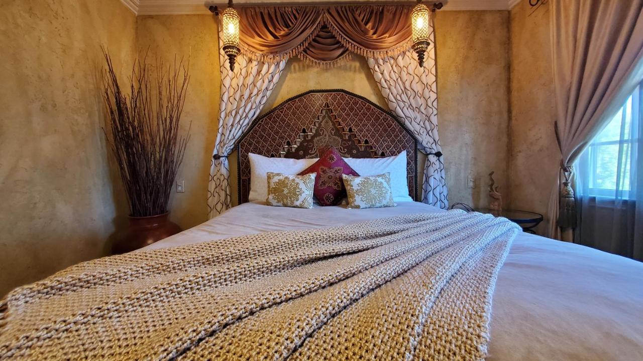 King Room Mountain View
